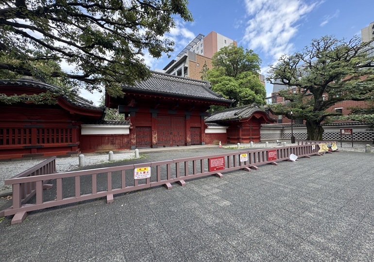 東京大学　赤門