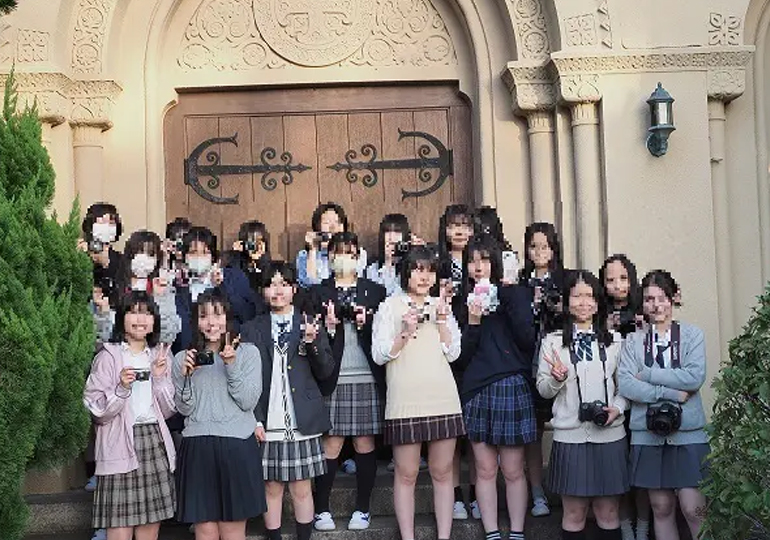 立教女学院高校　制服