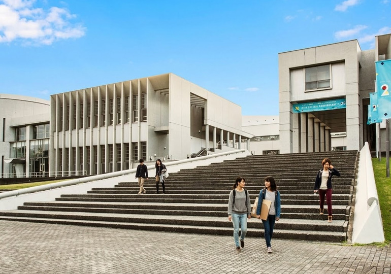 慶應大学　吹上キャンパス