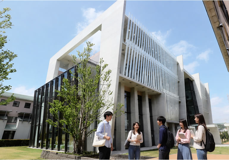 高崎商科大学