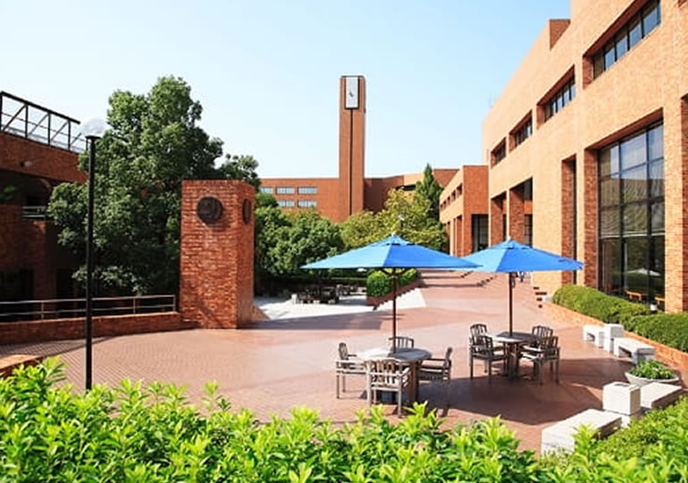 大阪学院大学