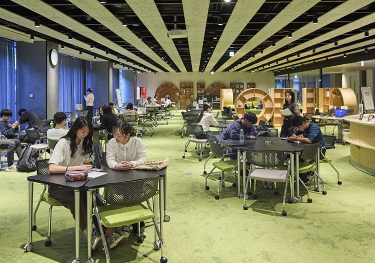 大阪国際大学