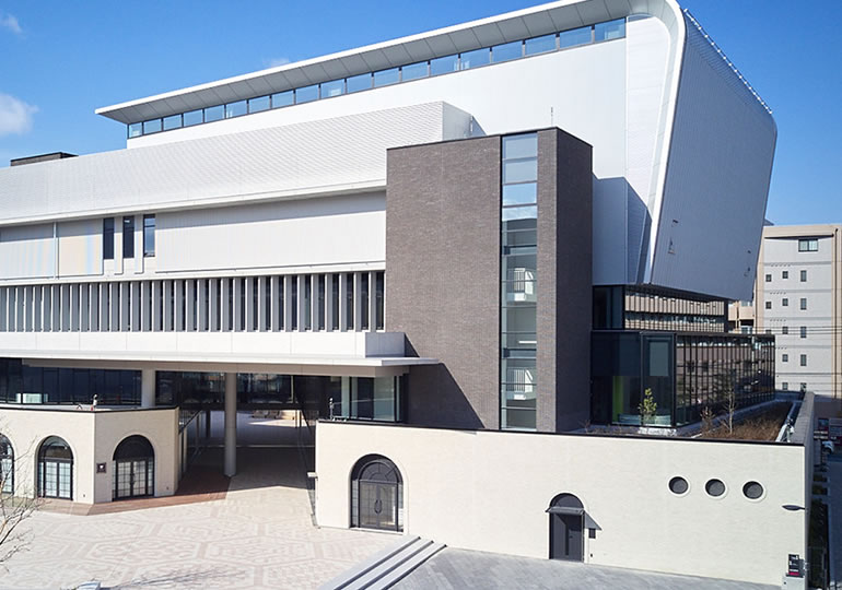 大阪商業大学