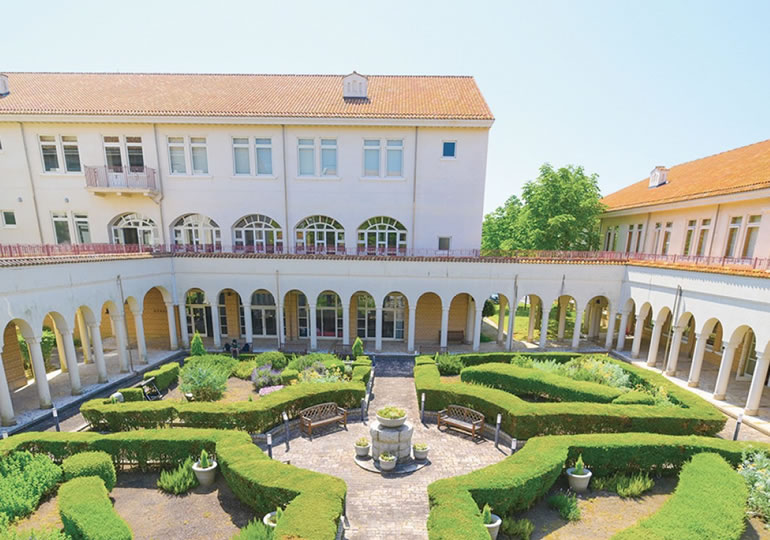 神戸市看護大学