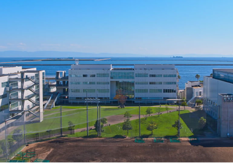 神戸国際大学