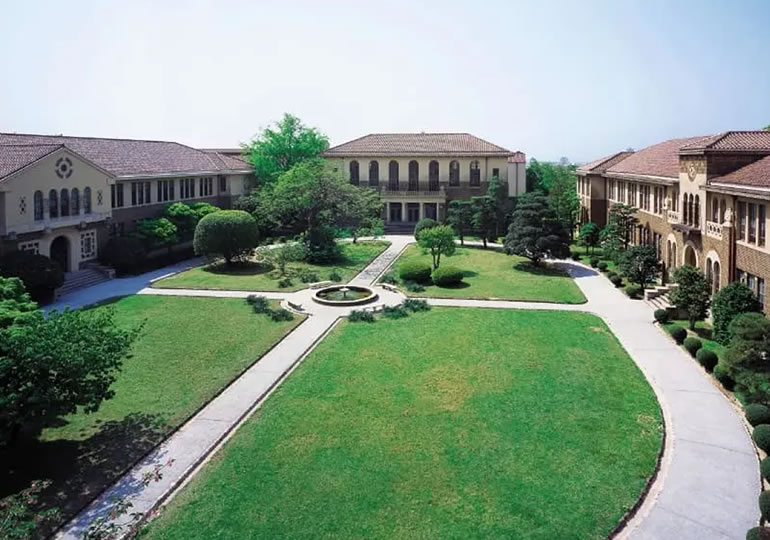神戸女学院大学