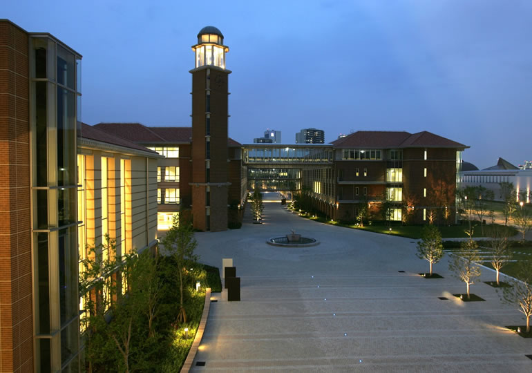 兵庫医科大学