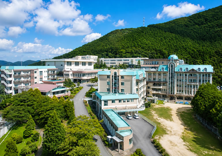 長崎純心大学