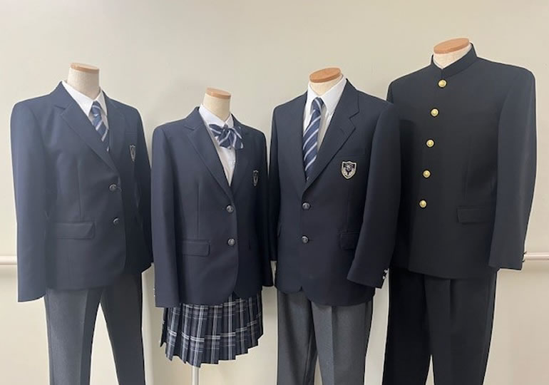 新宿高等学校の制服