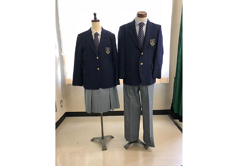 都立国際高等学校の制服