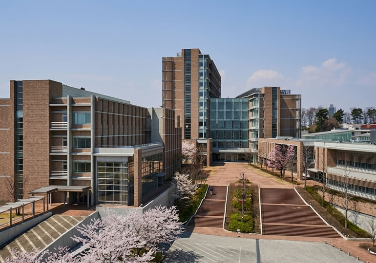 東北医科薬科大学