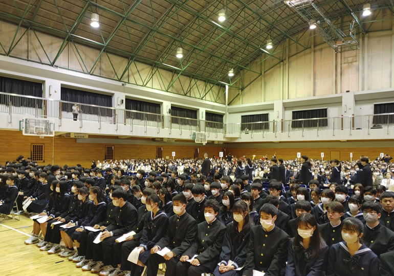 駒場高等学校 制服