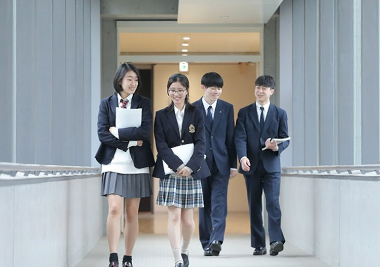 成城学園中学校 制服