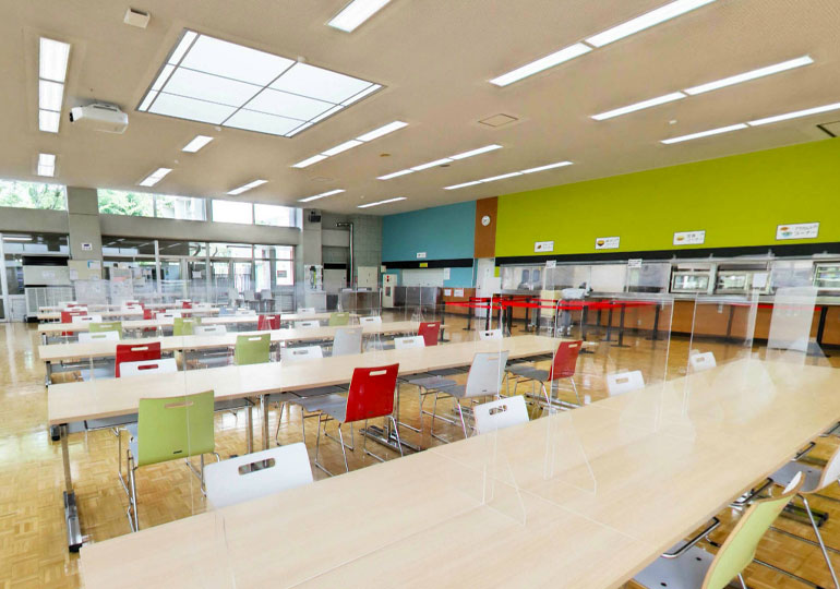 明治大学八王子中 食堂