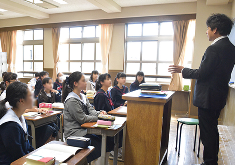 フェリス女学院中学校　授業