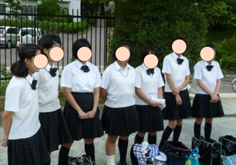 横浜国立大学教育学部附属横浜中学校の制服