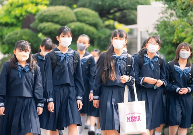 .神奈川学園中学校 制服