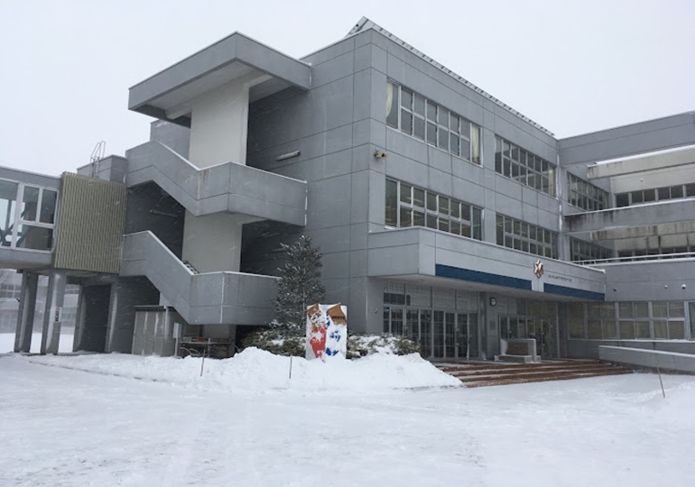 秋田市立御所野学院中学校