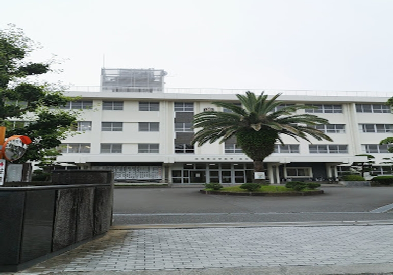 高知県立安芸中学校