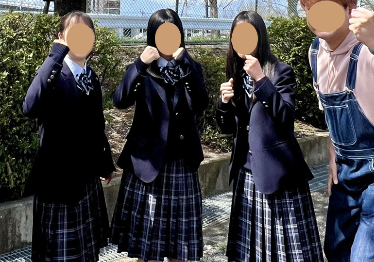 甲府東高等学校の制服