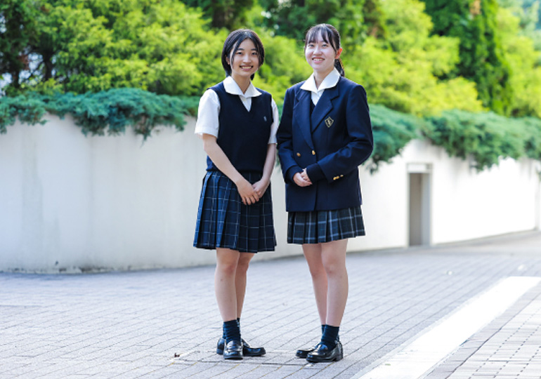 横浜女学院中学校の制服